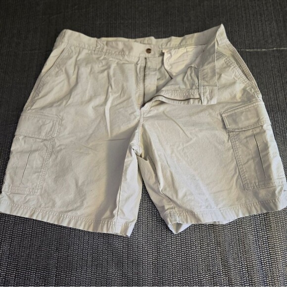 L.L. Bean Pants - Women's L.L. Bean Natural Fit Tan Cargo Khaki Shorts 42W